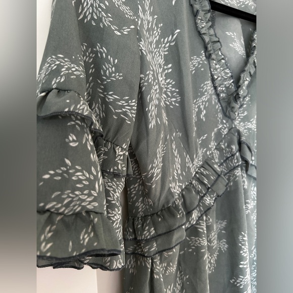 TALL sage green floral dress - Picture 3 of 6